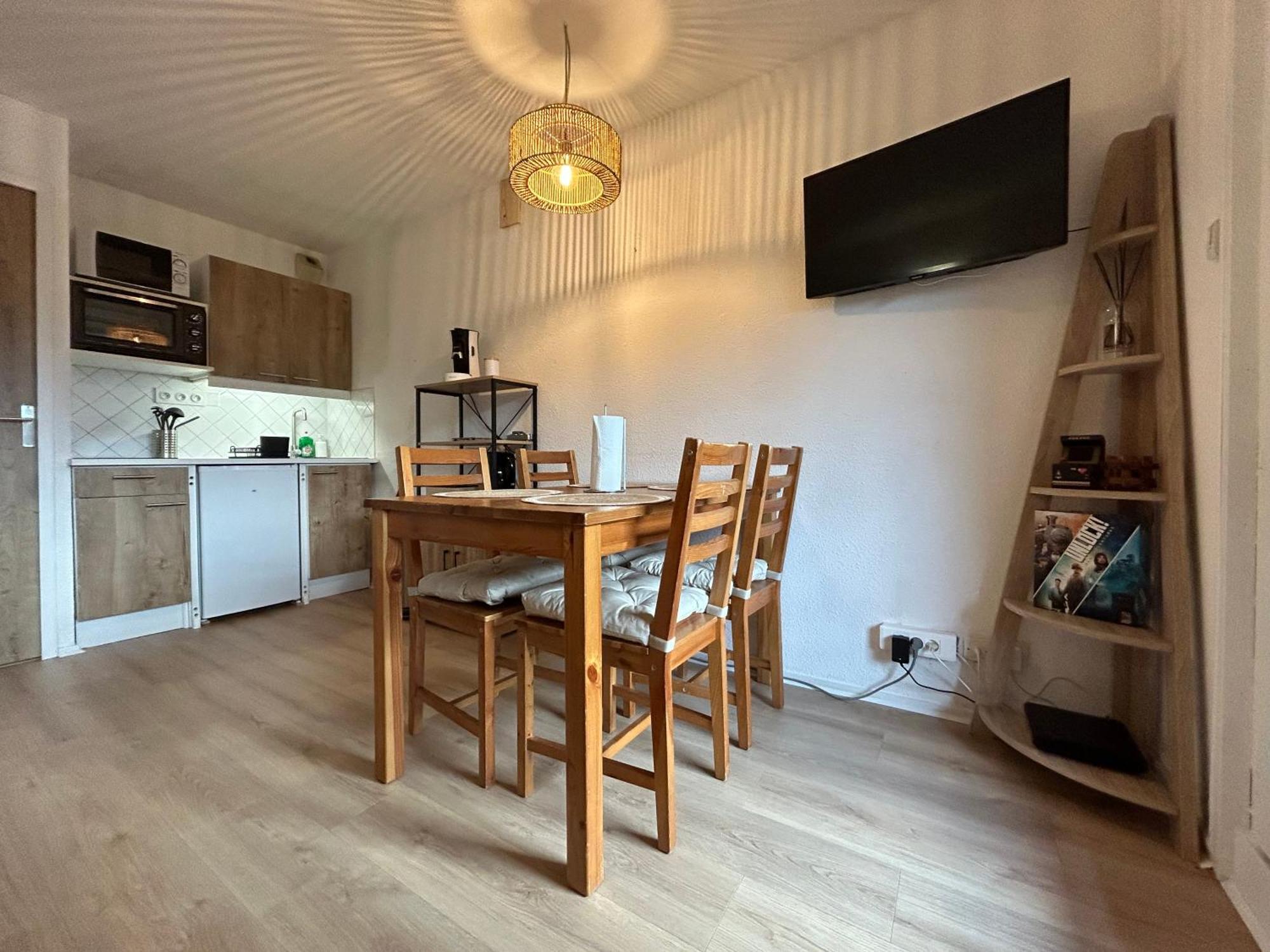 Chalets Du Village - Tily Home - Studio Centre Village Виллар-де-Ланс Экстерьер фото