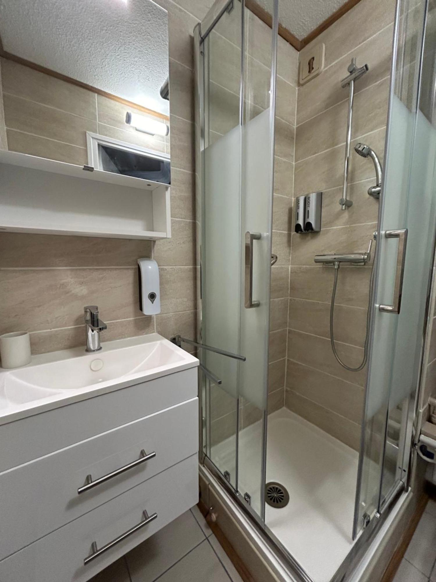 Chalets Du Village - Tily Home - Studio Centre Village Виллар-де-Ланс Экстерьер фото
